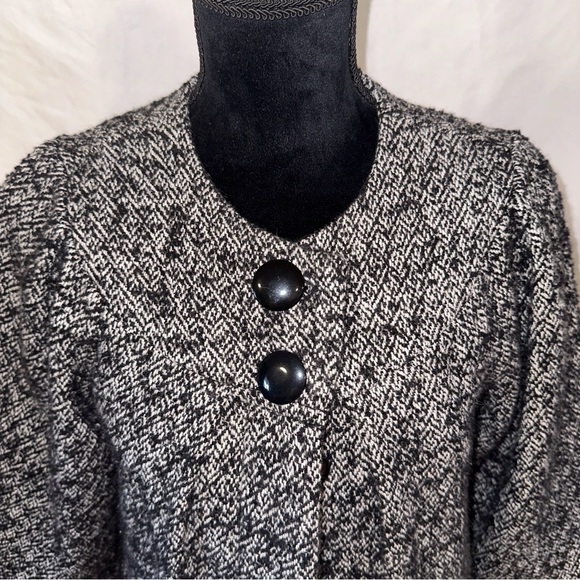 Walter Girl Black Tweed Button Front Womens Size 2 Coat 60's Style Pleated Back - Picture 7 of 16